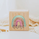Tirelire en bois personnalisée motif arc-en-ciel